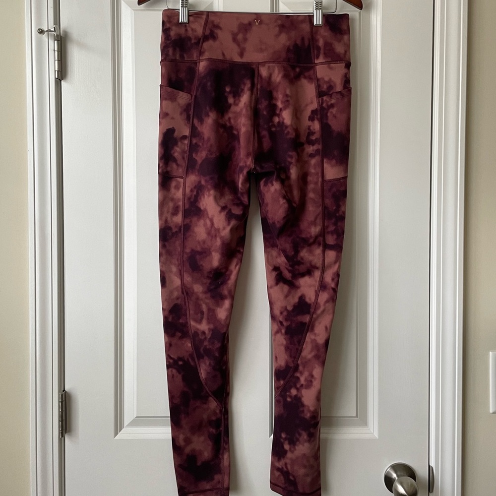 Victoria’s Secret Essential High Rise Pocket Legging